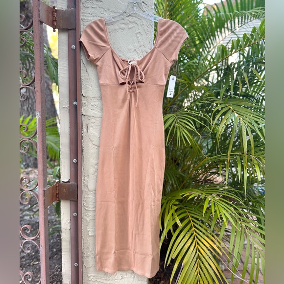 ๐บ๐บ BILLABONG ๐บ๐บ NEW MOOD MIDI DRESS - TRUFFLE - Picture 8 of 13